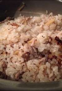 土鍋で作る鶏そぼろとショウガご飯