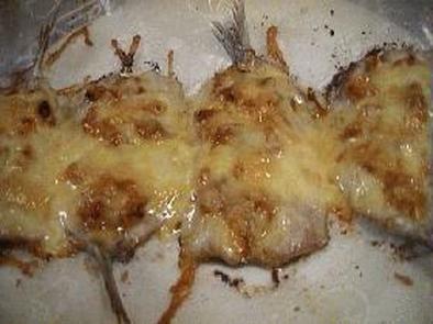鰯のキムチ＆チーズ焼きの写真