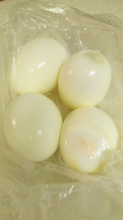 大量の茹で卵は圧力鍋が便利・簡単・早い！の写真