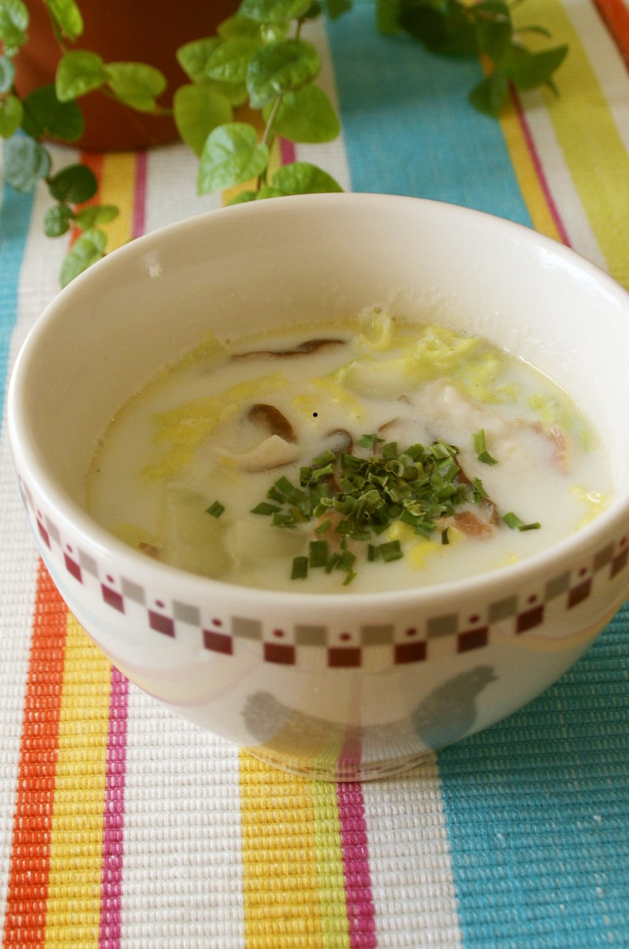 塩麹de白菜とハムのホットミルクスープの画像