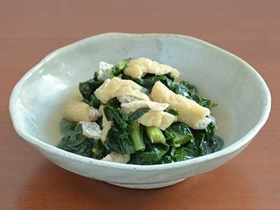 小松菜・油揚げの煮浸し・和食定番の写真