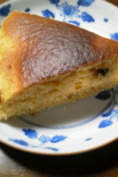 簡単きな粉・レーズン入りケーキの写真