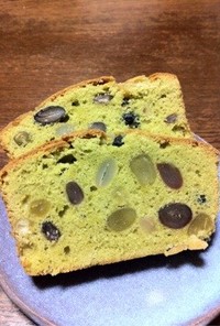 抹茶風味☆お豆たっぷりのパウンドケーキ