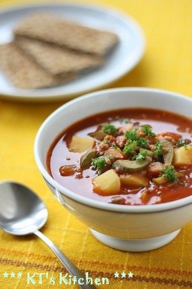 ひき肉とガーキンのスパイシートマトスープの画像