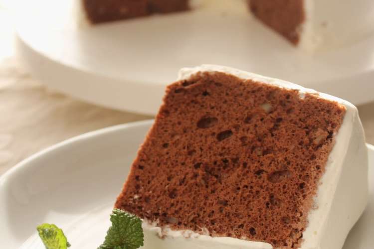 ココアと胡桃のシフォンケーキ レシピ 作り方 By あきとママ クックパッド 簡単おいしいみんなのレシピが353万品