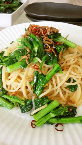 新鮮な菜の花としらすのパスタ