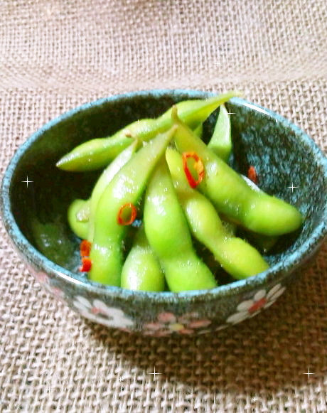 今日のおつまみ☆簡単・枝豆のめんつゆ漬けの画像