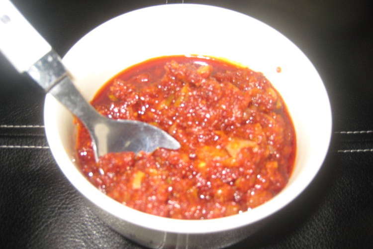 凄く辛い手作りにんにくラー油 レシピ 作り方 By トイプードルあろは クックパッド