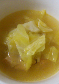 くたくたキャベツの中華スープ