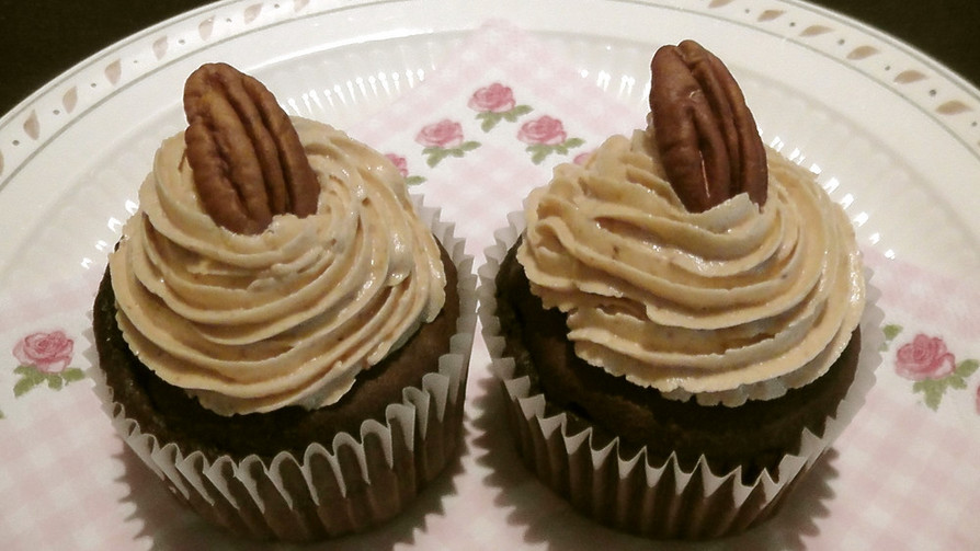 ハニーバターフロスティングを添えたコーンブレッドシュガークッキースクエアのレシピ