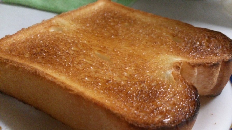 シンプルバタートーストの画像