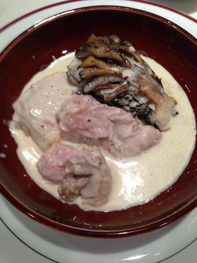 骨付き鶏モモ肉のポシェ