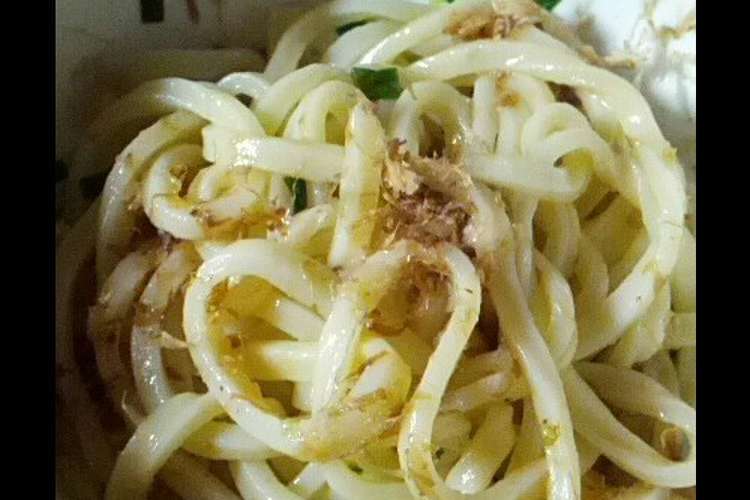 めんつゆバターうどん レシピ 作り方 By まってぃ クックパッド