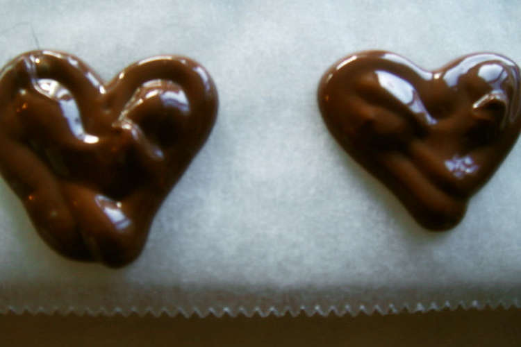 型がなくてもハートチョコ レシピ 作り方 By 豆葉月 クックパッド 簡単おいしいみんなのレシピが352万品