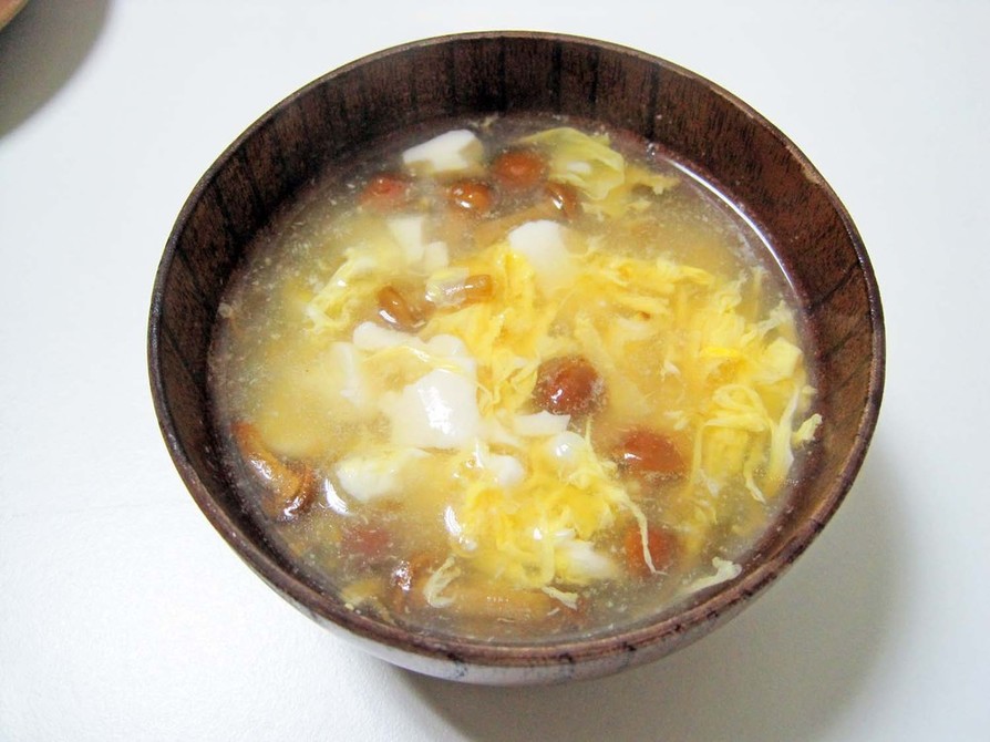 豆腐なめこ卵のコンソメとろスープの画像
