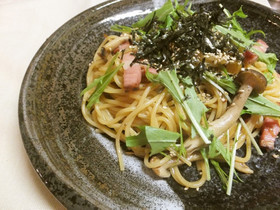 きのことベーコンのガーリック醤油パスタ