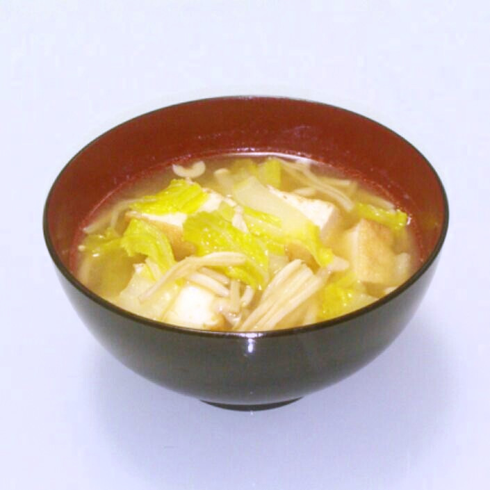 白菜とえのきと厚揚げ(豆腐)の味噌汁の画像