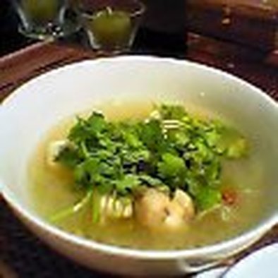なんちゃって「ソトアヤム」（インドネシアの鶏の春雨スープ）の写真