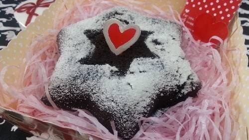 バレンタイン 犬用チョコ色キャロブケーキの画像