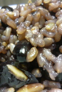 土鍋で黒豆たっぷりごはん(玄米or白米)