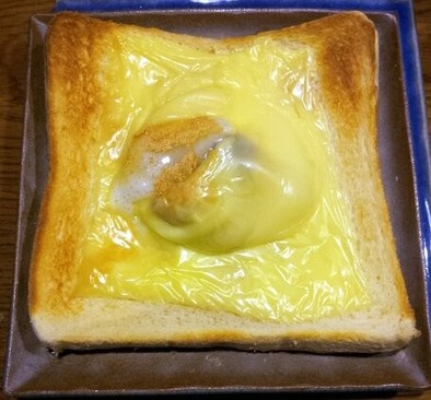 和風雪見だいふくきな粉チーズトースト。の写真