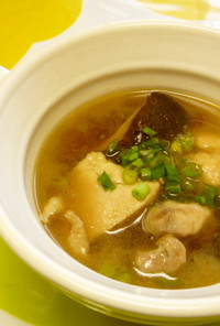 (^^)鶏肉と干しシイタケの酢入りスープ