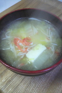 カニカマと白菜のスープ