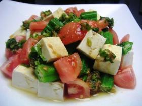 オクラとトマトのお豆腐サラダ