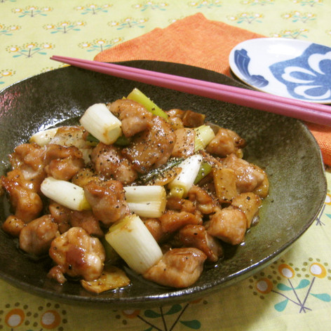  中華料理　お餅と鶏肉の甜麺醤炒め 