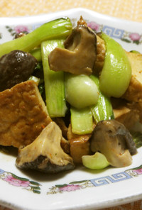 青梗菜と椎茸と厚揚げのオイマヨ炒め