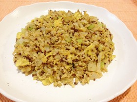 玄米・キヌア☆醤油麹チャーハン