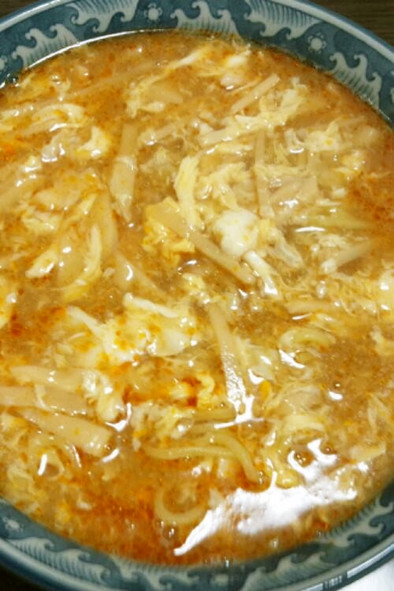 ぬしの酸辣湯麺の写真
