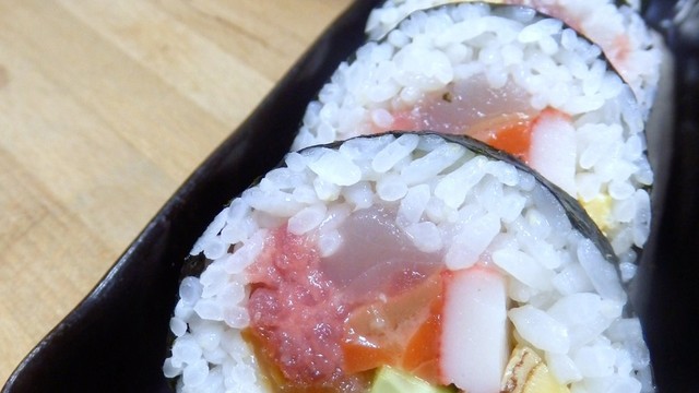 初めてでも巻ける 簡単 恵方巻き 太巻き レシピ 作り方 By あずちもも クックパッド 簡単おいしいみんなのレシピが355万品