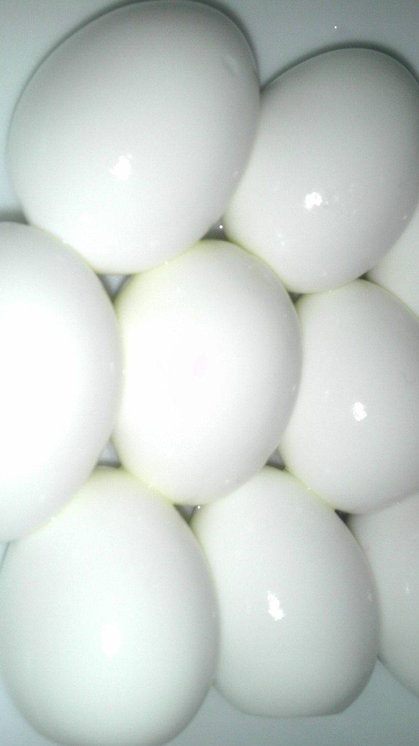 超簡単★ゆで卵の綺麗な剥き方の画像