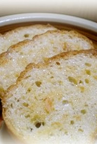 余ったパンで作れる♪簡単バターラスク