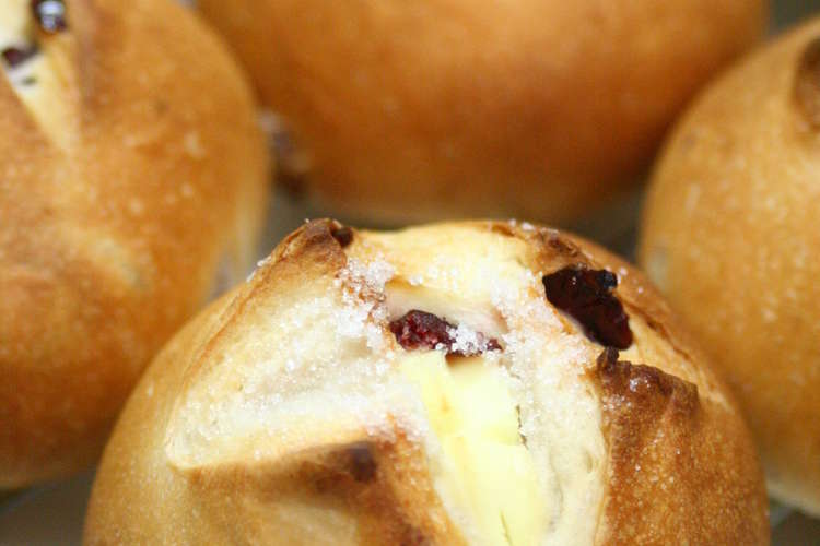 もちもちクランベリーとクリームチーズパン レシピ 作り方 By Lov Sweets クックパッド 簡単おいしいみんなのレシピが353万品