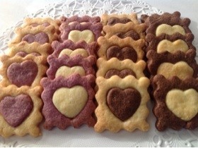 バレンタイン型抜きクッキー（卵不使用）の画像