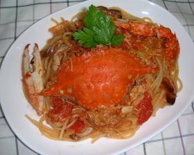 ワタリ蟹のトマトソースパスタ