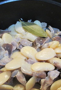 白いんげん豆と砂肝のシチュー