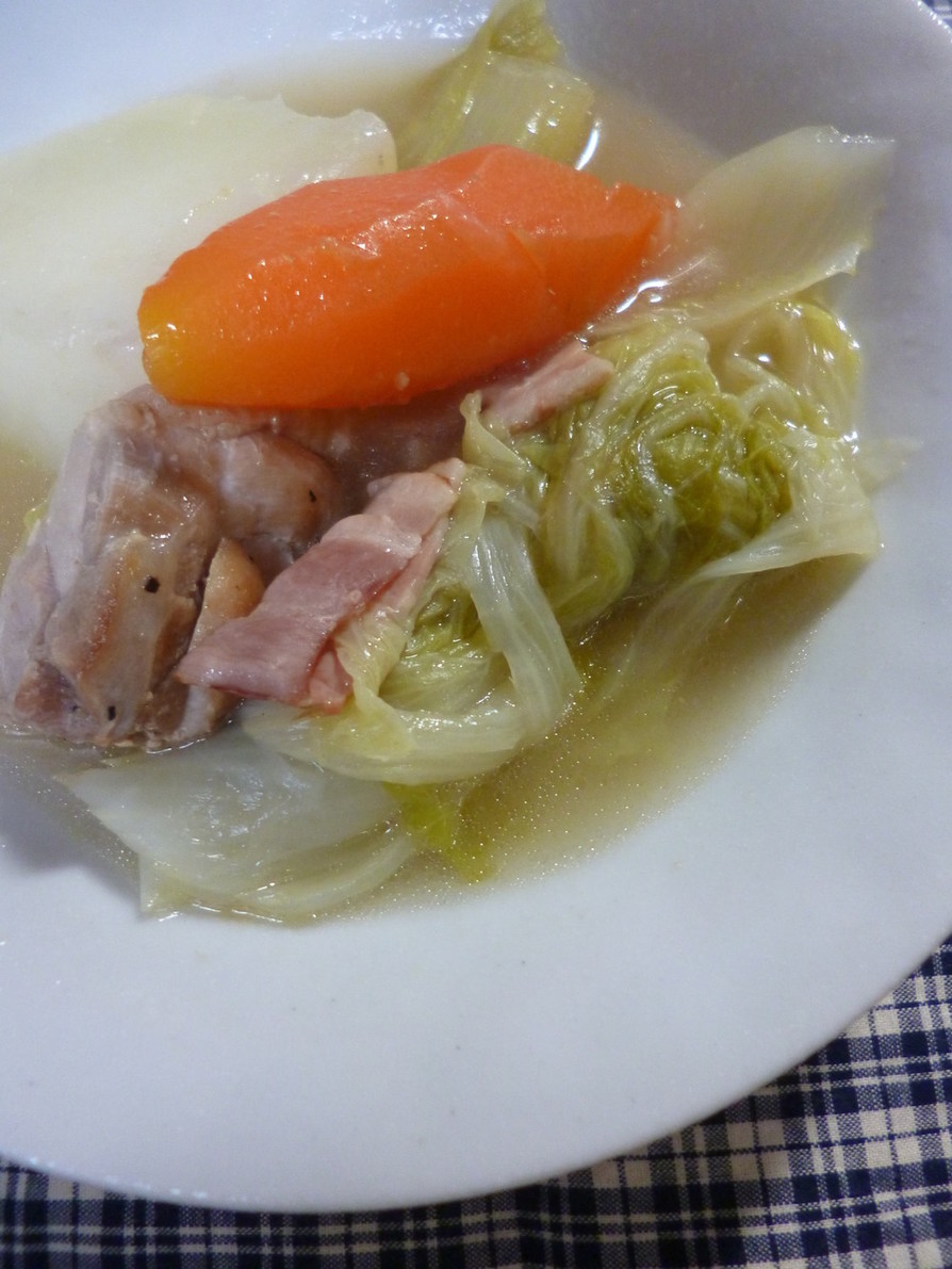 丸大根と鶏もも肉のジンジャースープの画像