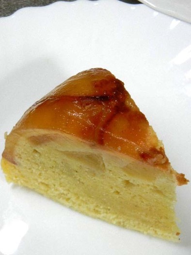炊飯器でリンゴのケーキ（HM使用）の写真
