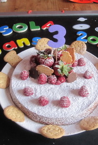 3才の誕生日ケーキ