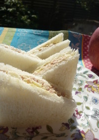 ツナりんごチーズのサンドイッチ