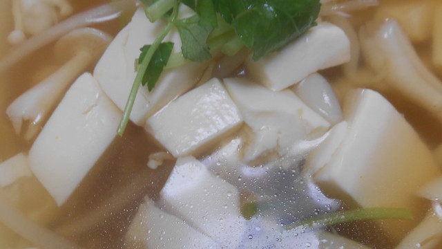 絹ごし豆腐ともやしのコンソメスープ レシピ 作り方 By はなおじさん クックパッド 簡単おいしいみんなのレシピが354万品