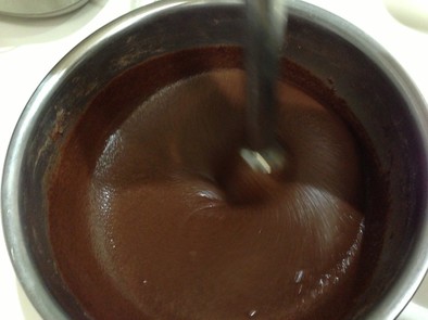 カカオ豆からチョコレートを作ってみるの写真