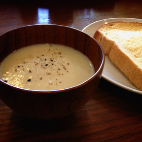 手軽にじゃがいものポタージュスープ