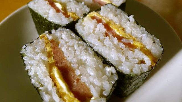 おばあ直伝沖縄料理 ポーク卵おにぎり レシピ 作り方 By ハーモニーフォレスト クックパッド 簡単おいしいみんなのレシピが354万品