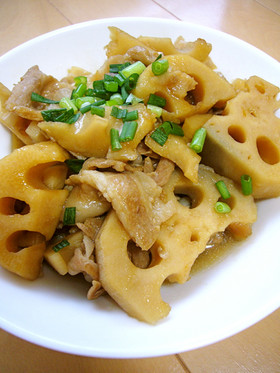 ご飯がすすむ〜♡簡単♪蓮根と豚肉の甘辛煮