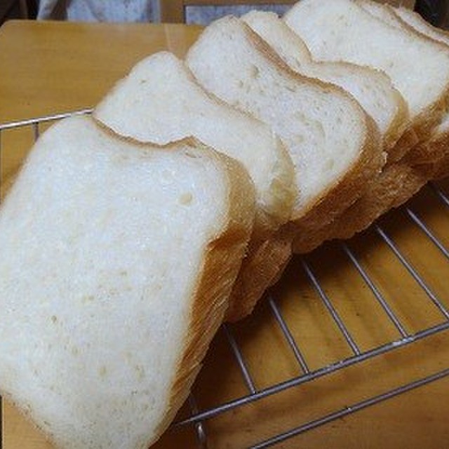 Sirocaで焼く食パンレシピ レシピ 作り方 By めるてぃんcafe クックパッド 簡単おいしいみんなのレシピが352万品
