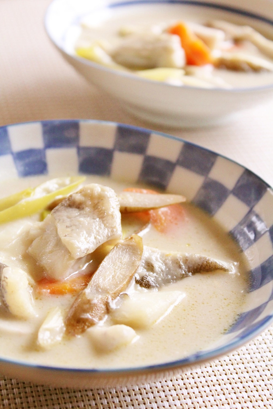タラと根菜の味噌クリームシチューの画像